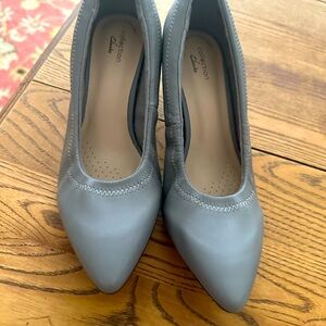 Clark’s Grey Leather Pumps